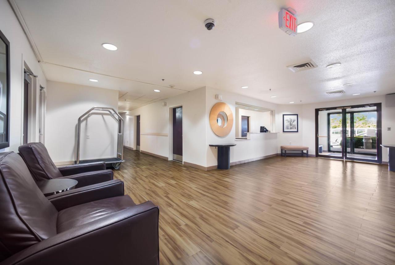Hometowne Studios By Red Roof St. Louis - Airport/N Lindbergh Hazelwood Luaran gambar
