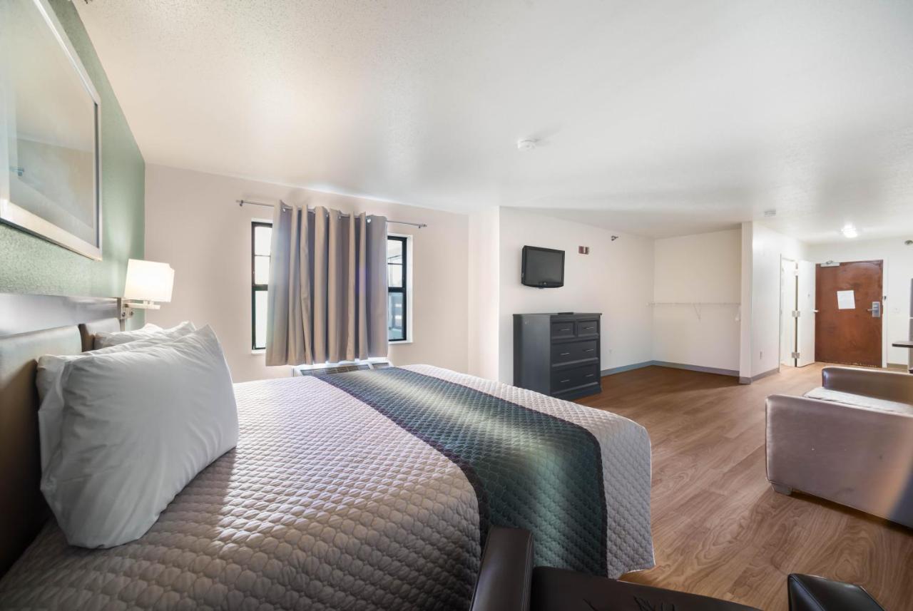 Hometowne Studios By Red Roof St. Louis - Airport/N Lindbergh Hazelwood Luaran gambar